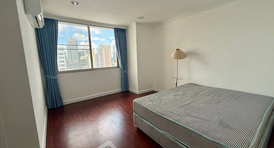À louer 3 chambres condo à Watthana, Bangkok