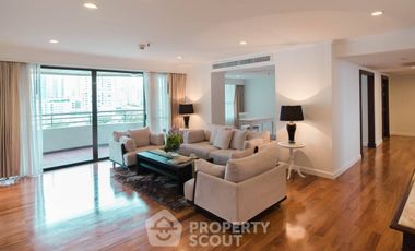 For rent 4 bedrooms apartment in Khlong Toei, Bangkok