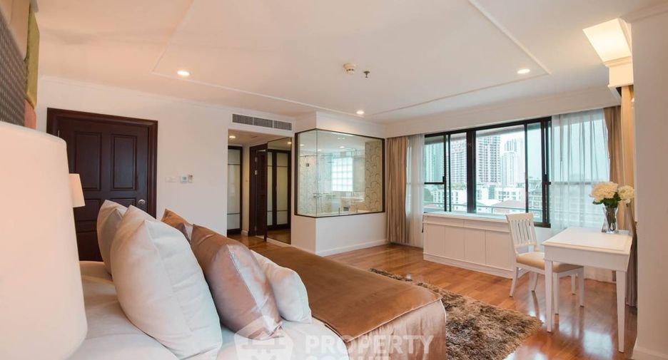 For rent 4 bedrooms apartment in Khlong Toei, Bangkok