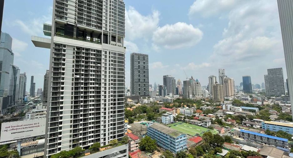 For rent 1 bed condo in Sathon, Bangkok