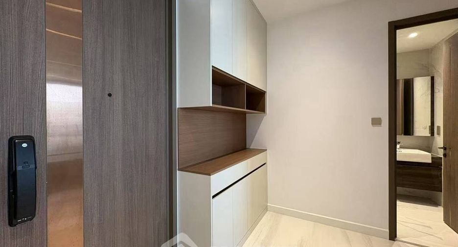 For rent 2 bedrooms condo in Sathon, Bangkok