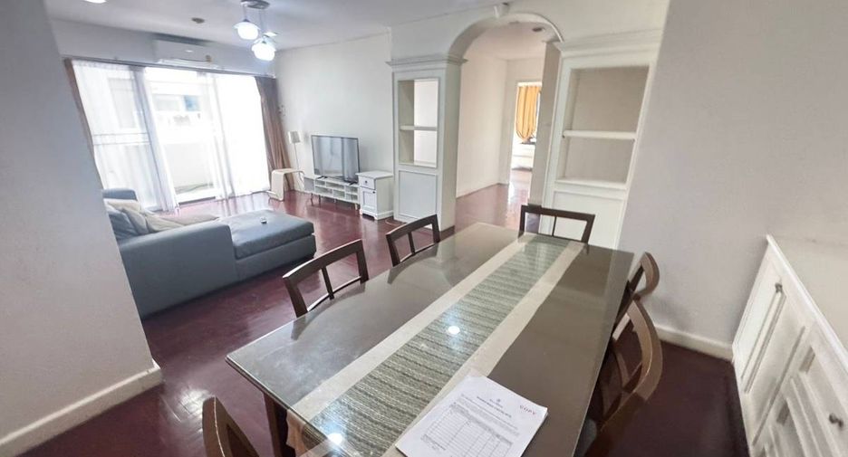 For rent 3 bedrooms condo in Watthana, Bangkok