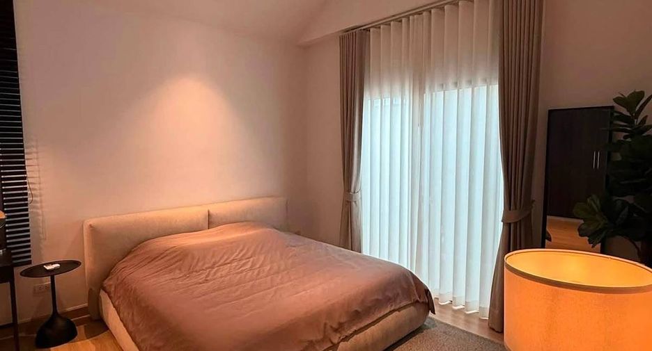 For rent 4 bedrooms house in Bang Lamung, Chonburi