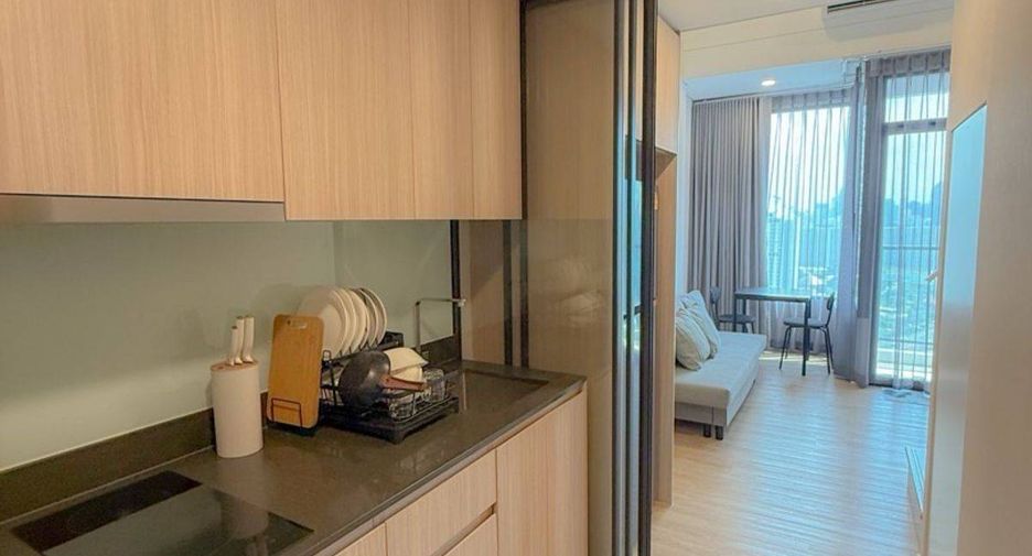 For rent 1 bed condo in Huai Khwang, Bangkok