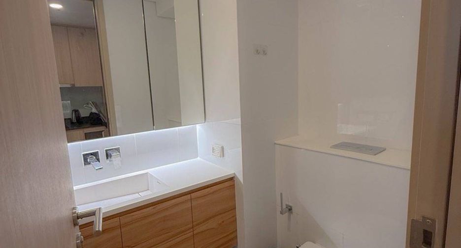For rent 1 bed condo in Huai Khwang, Bangkok