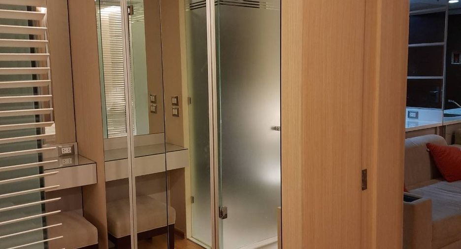 Wohnung zur Miete mit 1 Zimmer in Watthana, Bangkok