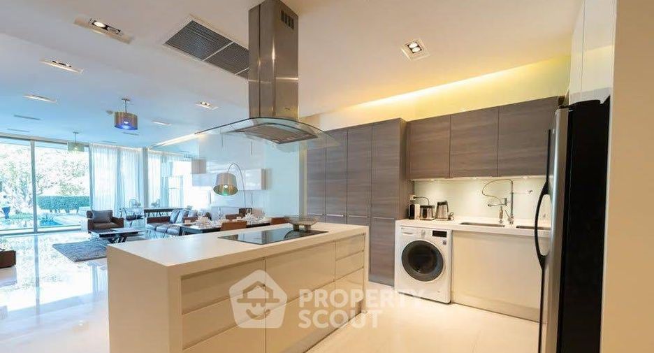 For rent 2 bedrooms condo in Bang Lamung, Chonburi