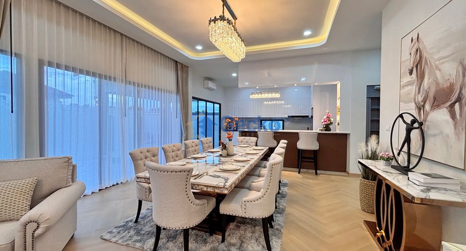 Casa en venta de 4 habitaciones en Bang Lamung, Chonburi