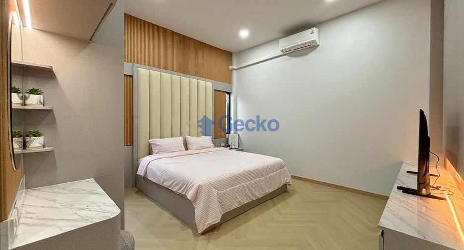 Casa en venta de 4 habitaciones en Bang Lamung, Chonburi