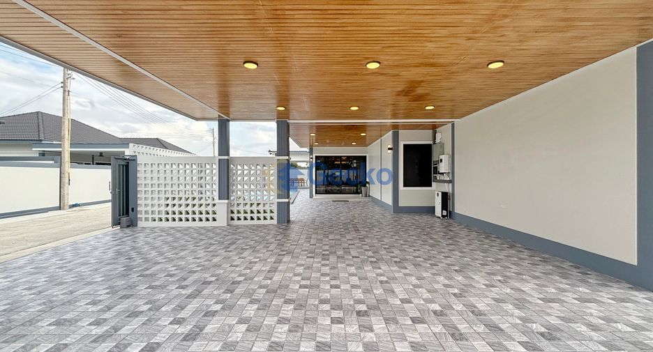 Casa en venta de 4 habitaciones en Bang Lamung, Chonburi