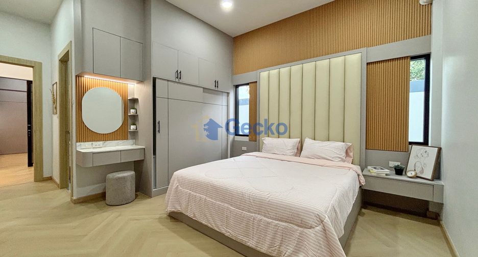 Casa en venta de 4 habitaciones en Bang Lamung, Chonburi