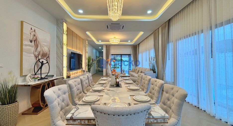 Casa en venta de 4 habitaciones en Bang Lamung, Chonburi