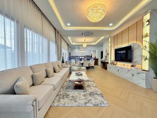 Haus zum Kauf mit 4 Zimmer in Bang Lamung, Chonburi