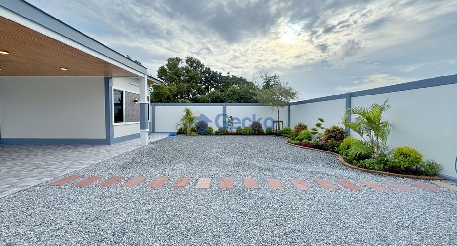 Casa en venta de 4 habitaciones en Bang Lamung, Chonburi