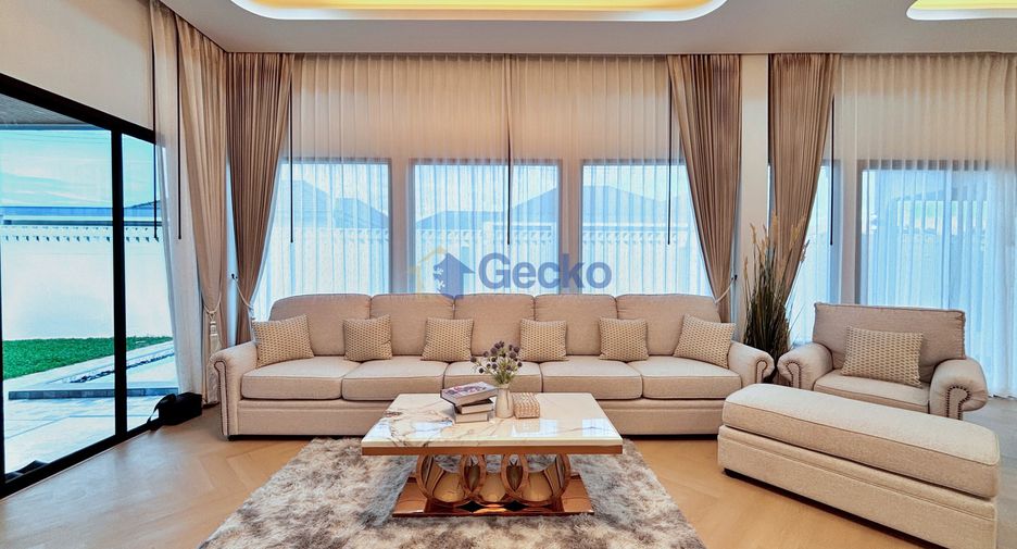 Casa en venta de 4 habitaciones en Bang Lamung, Chonburi