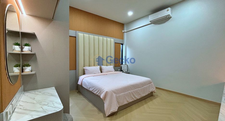 Casa en venta de 4 habitaciones en Bang Lamung, Chonburi