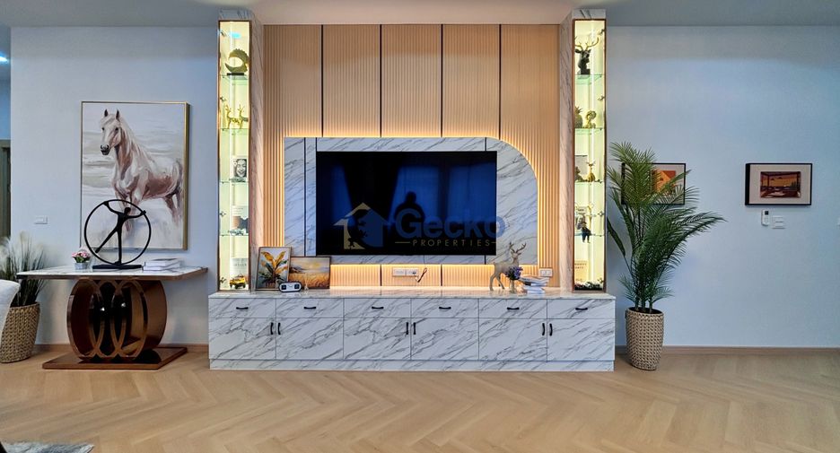 Casa en venta de 4 habitaciones en Bang Lamung, Chonburi