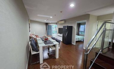 Condo en alquiler de 3 habitaciones en Huai Khwang, Bangkok