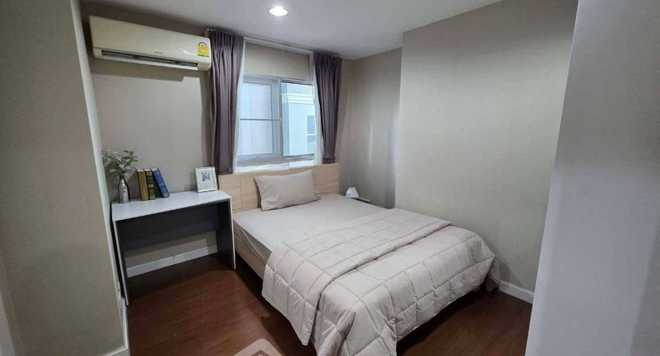 Condo en alquiler de 3 habitaciones en Huai Khwang, Bangkok