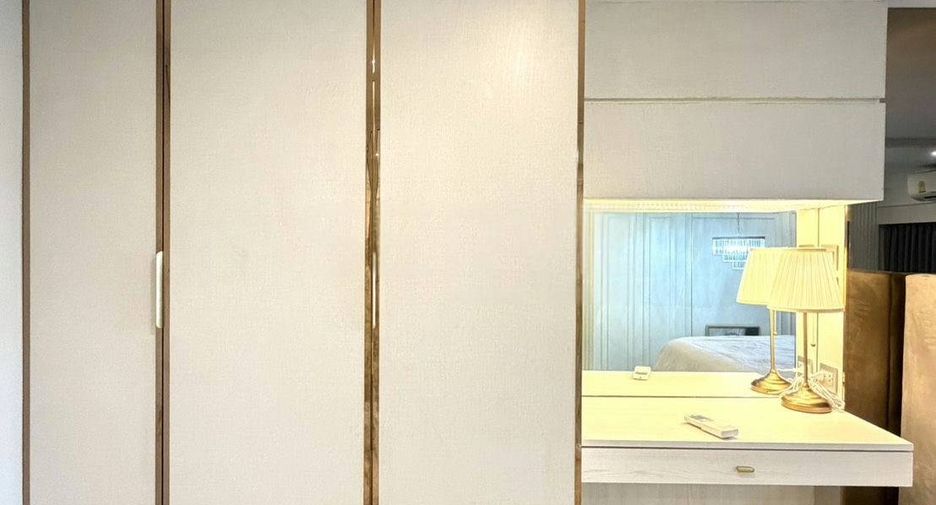 For rent 1 bed condo in Sathon, Bangkok