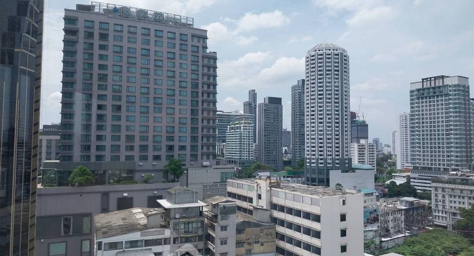 Wohnung zur Miete mit 4 Zimmer in Khlong Toei, Bangkok