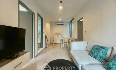 For rent 2 bedrooms condo in Huai Khwang, Bangkok
