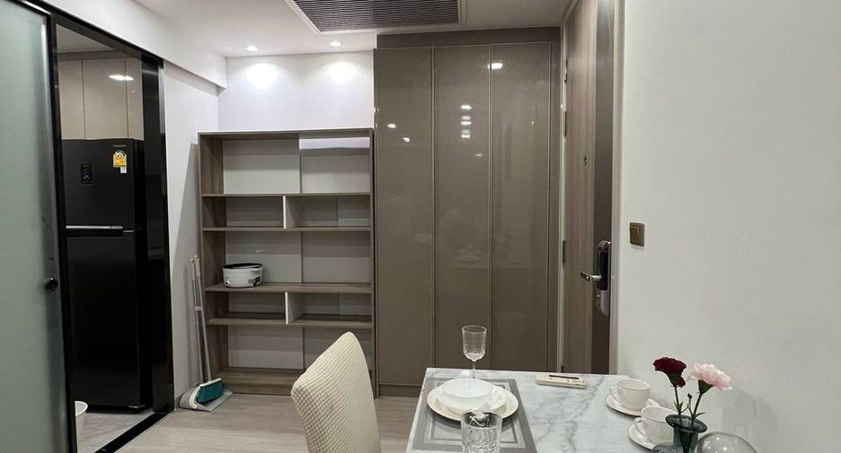 For rent 1 bed condo in Huai Khwang, Bangkok