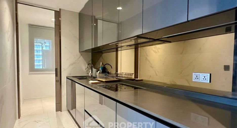 For rent 2 bedrooms condo in Khlong Toei, Bangkok