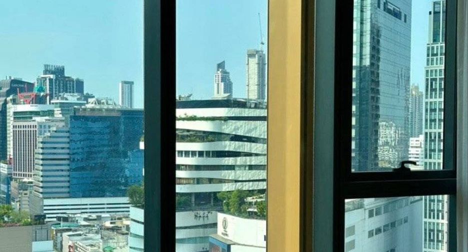 For rent 2 bedrooms condo in Khlong Toei, Bangkok