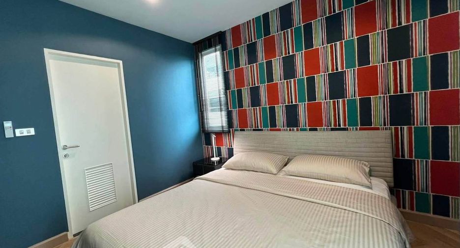 For rent 2 bedrooms condo in Watthana, Bangkok