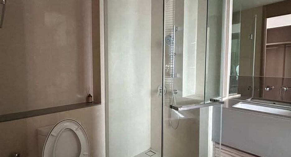 For rent 1 bed condo in Watthana, Bangkok