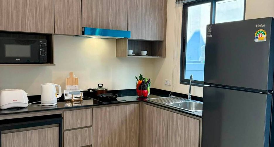 For rent 3 bedrooms townhouse in Prawet, Bangkok