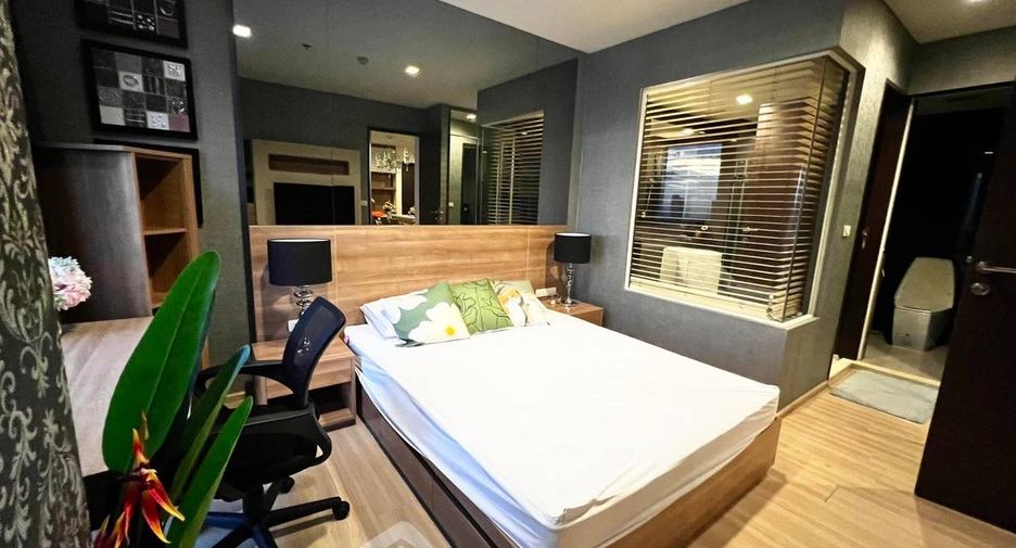 For rent 1 bed condo in Sathon, Bangkok