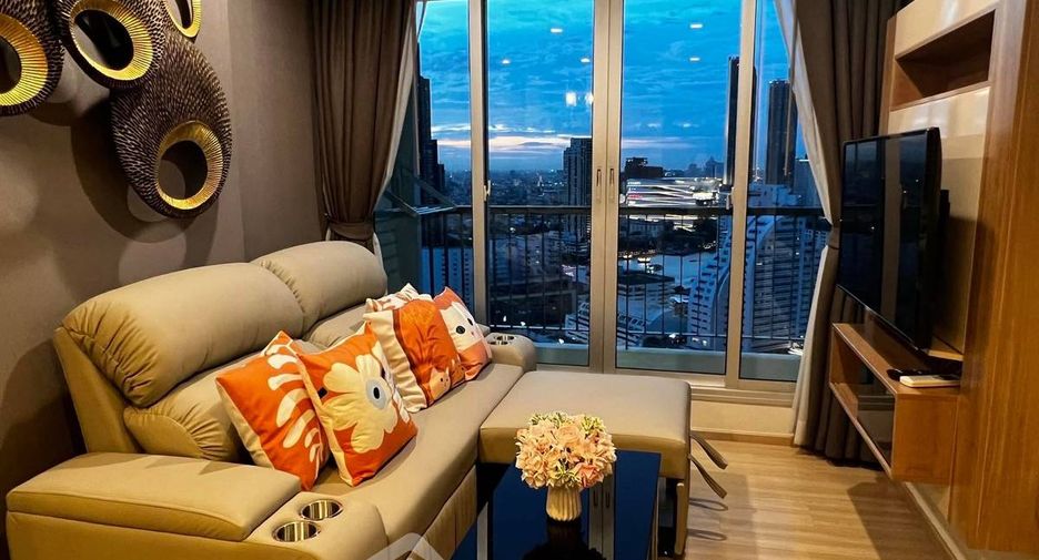 For rent 1 bed condo in Sathon, Bangkok