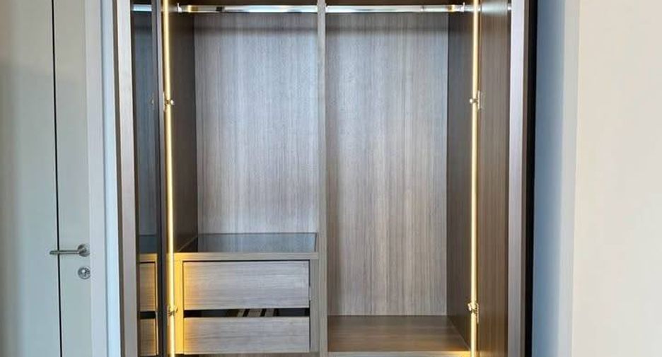 For rent 1 bed condo in Phaya Thai, Bangkok