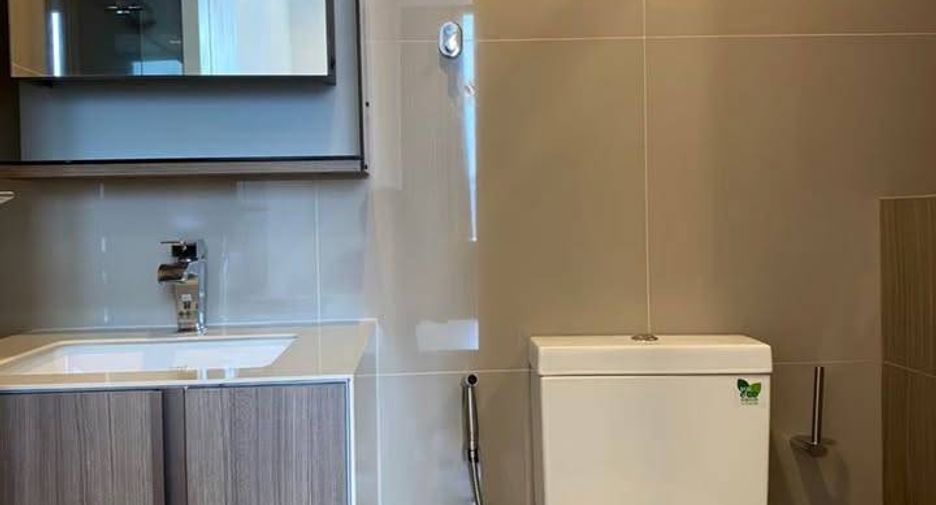 For rent 1 bed condo in Phaya Thai, Bangkok