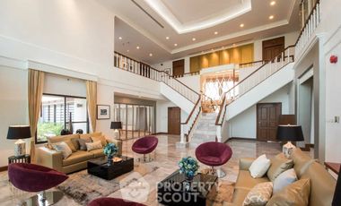 For rent 4 bedrooms apartment in Khlong Toei, Bangkok