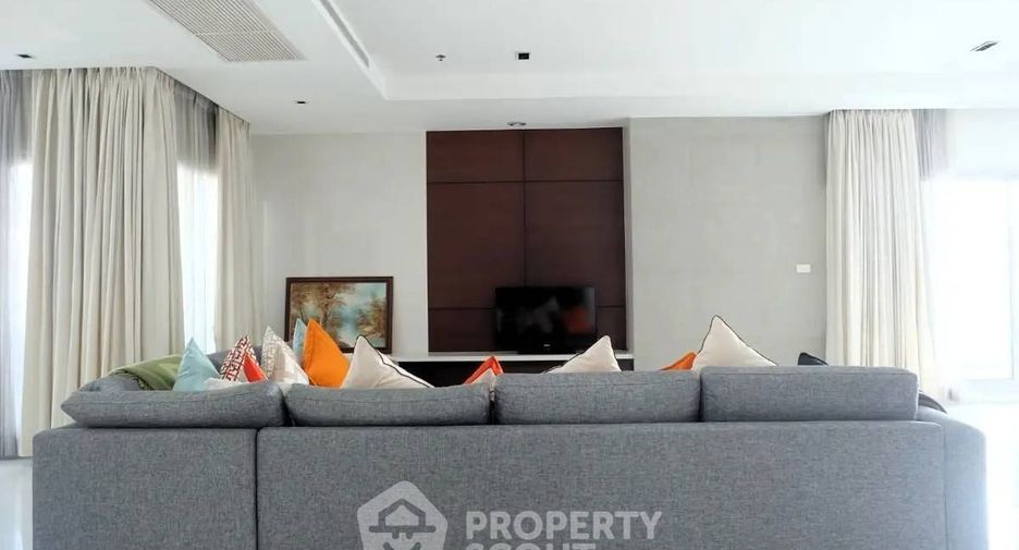 For rent 4 ベッドルーム apartment in Pathum Wan, Bangkok