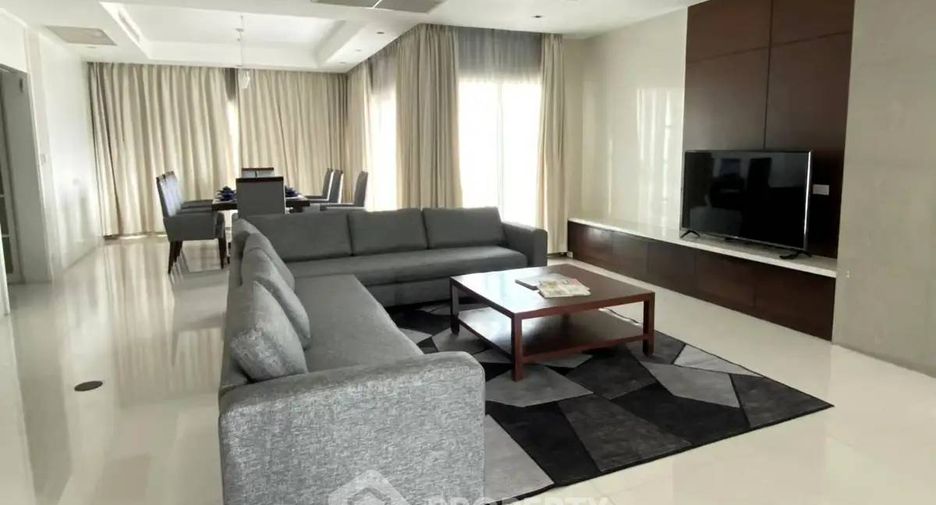 For rent 4 ベッドルーム apartment in Pathum Wan, Bangkok