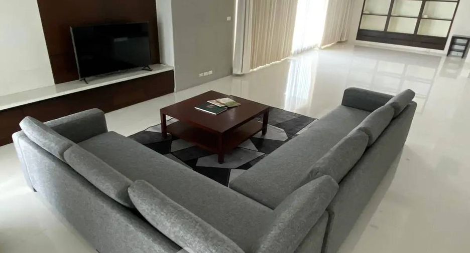 For rent 4 ベッドルーム apartment in Pathum Wan, Bangkok