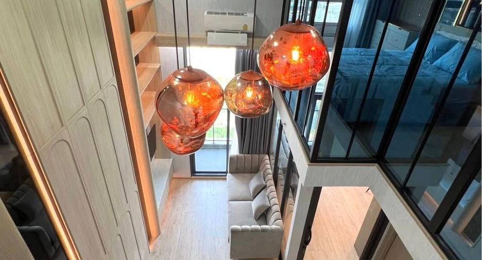 For rent 2 bedrooms condo in Huai Khwang, Bangkok