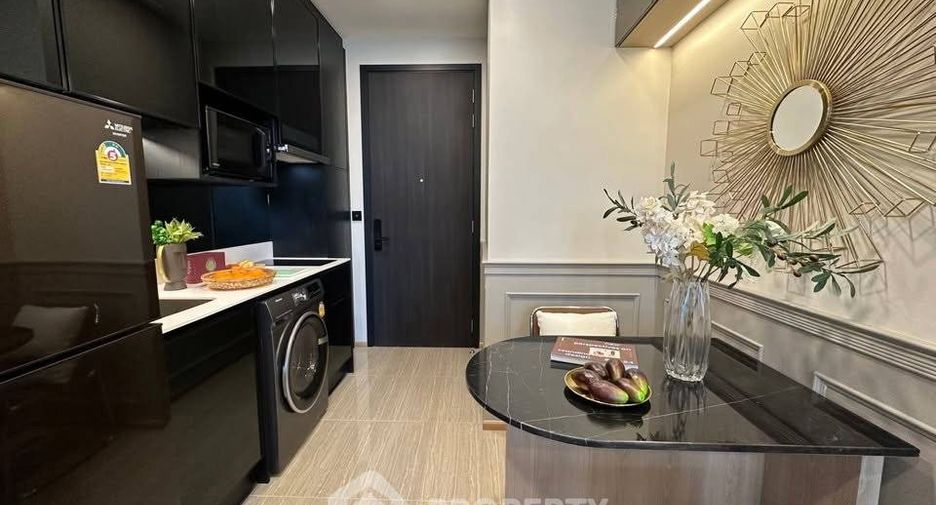 For rent 1 bed condo in Phaya Thai, Bangkok