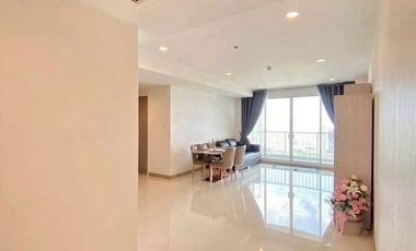 For rent 2 bedrooms condo in Yan Nawa, Bangkok