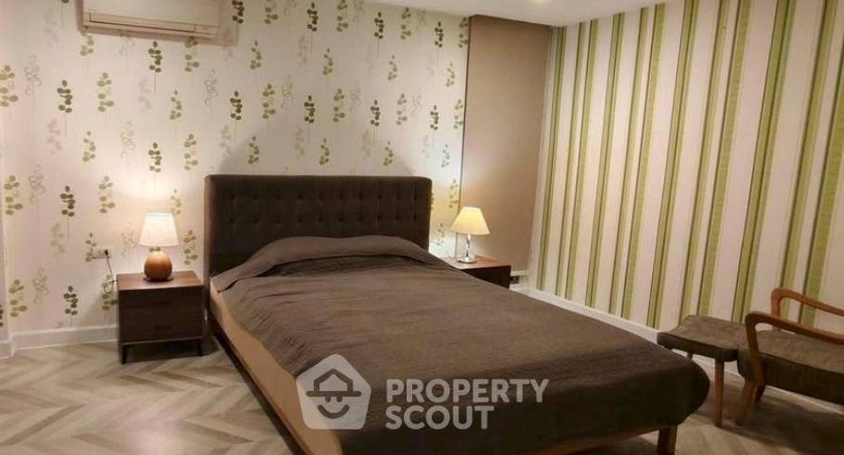 For rent 4 bedrooms house in Saphan Sung, Bangkok