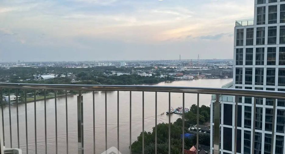 For rent 2 bedrooms condo in Yan Nawa, Bangkok