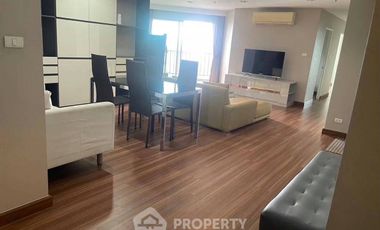 For rent 3 ベッドルーム condo in Huai Khwang, Bangkok