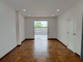 À vendre 3 chambres maison à Khan Na Yao, Bangkok