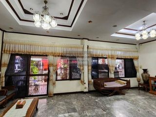 Casa adosada en venta de 4 habitaciones en Khlong Luang, Pathum Thani