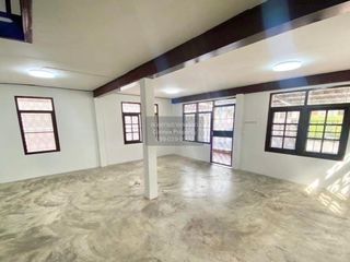 For sale 4 ベッドルーム house in Sam Phran, Nakhon Pathom