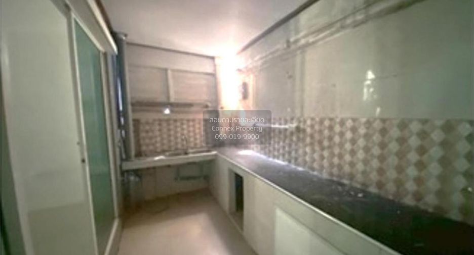 Reihenhaus zum Kauf mit 3 Zimmer in Lam Luk Ka, Pathum Thani